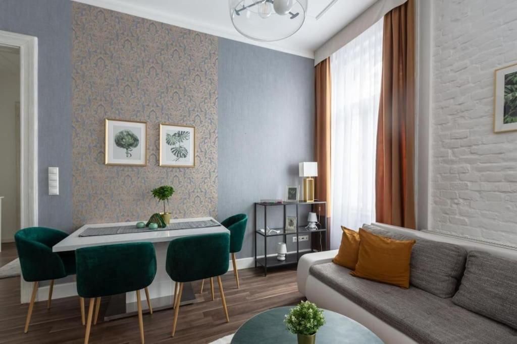 Chic, Captivating Space Near Opera House بودابست المظهر الخارجي الصورة