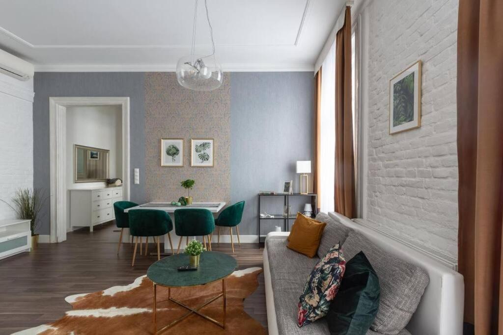 Chic, Captivating Space Near Opera House بودابست المظهر الخارجي الصورة